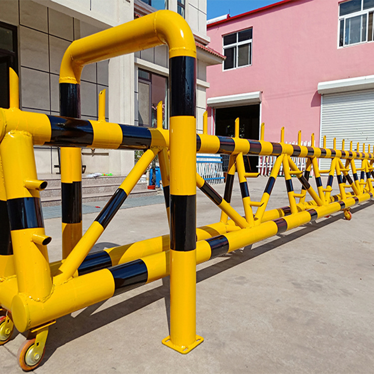 带轮子可移动铁马护栏临时路障护栏挡车防撞拒马护栏青岛厂家现货