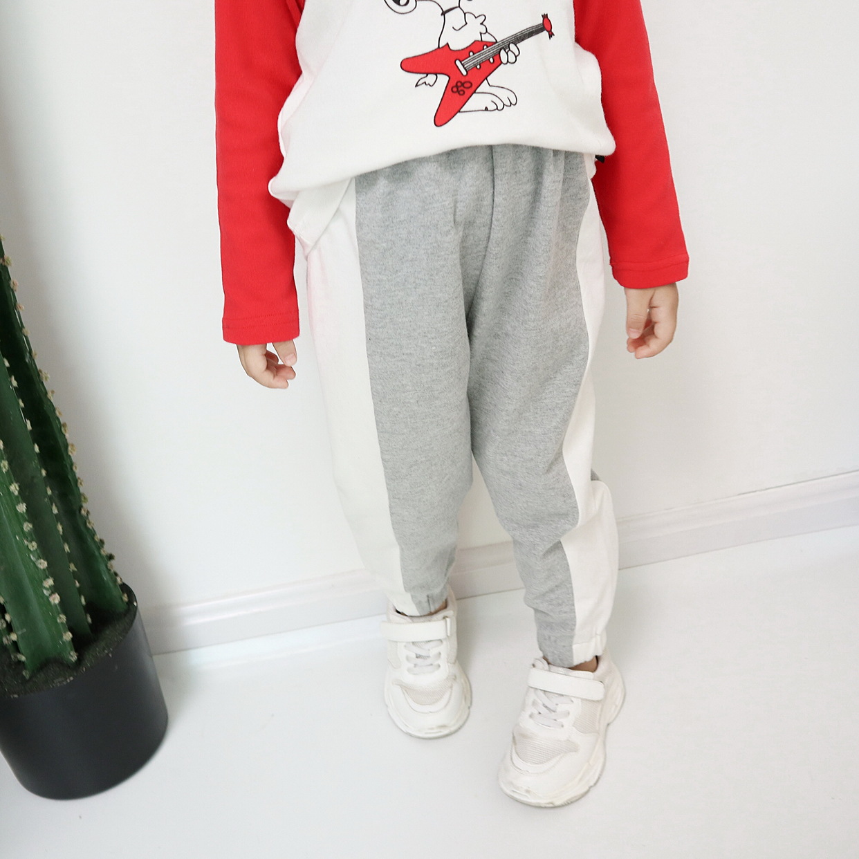 女童运动裤子秋装2020新款小孩宝宝儿童时髦春秋休闲打底运动长裤