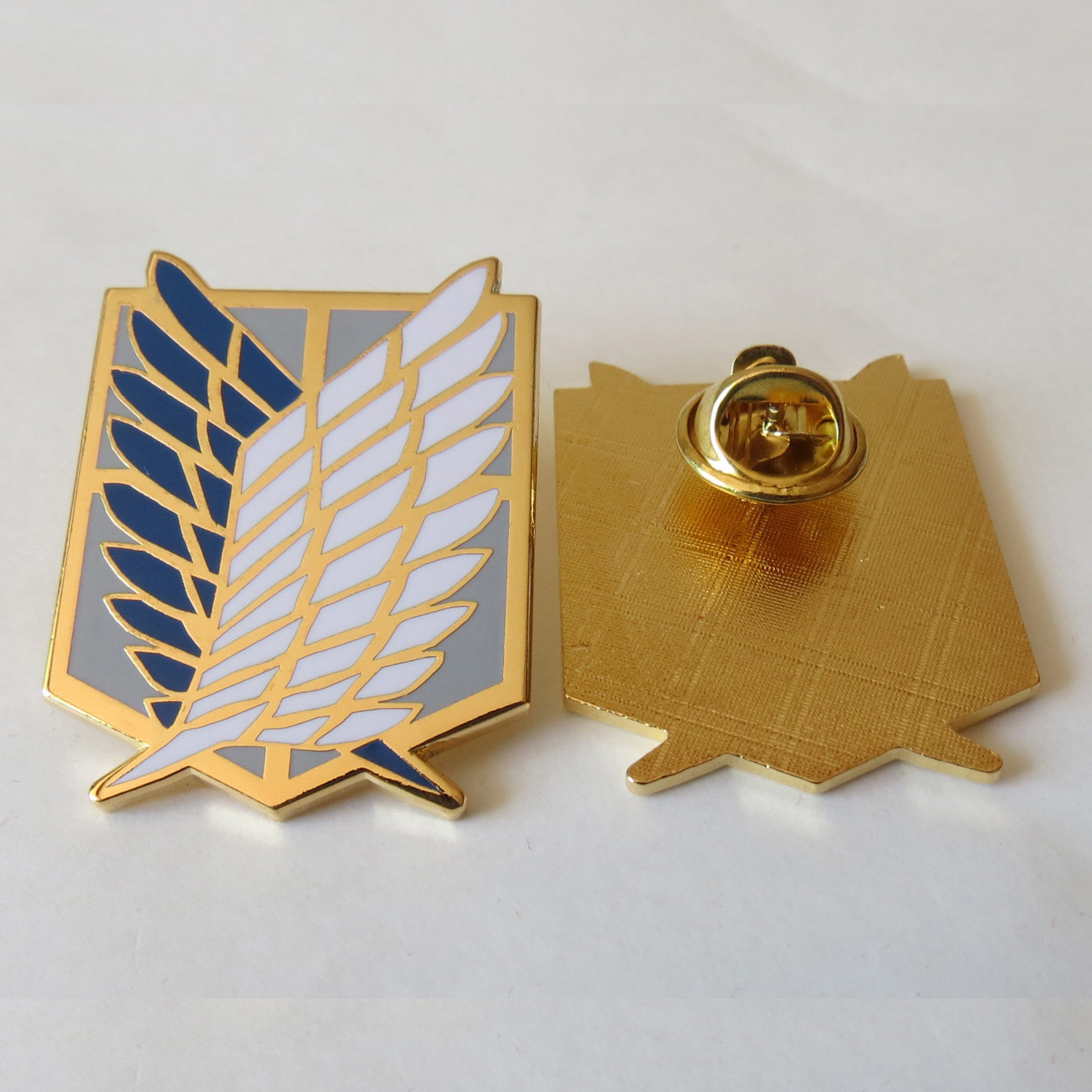 金属烤漆徽章定做定制 珐琅校徽徽章批发 uv彩印胸章加工工厂