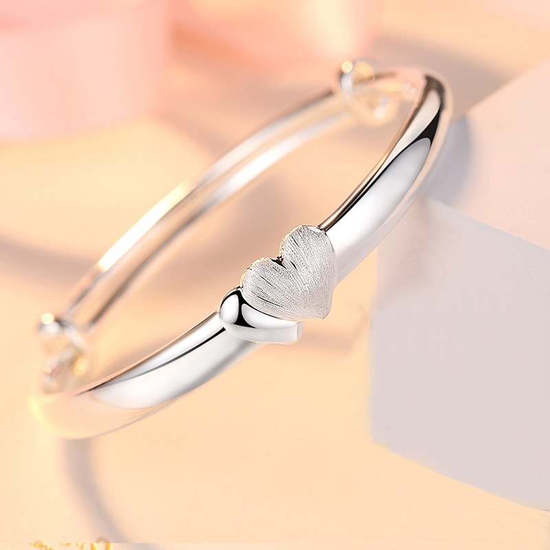 999纯银手镯女足银简约清新镯子爱心桃时尚手饰 心心相印生日礼物