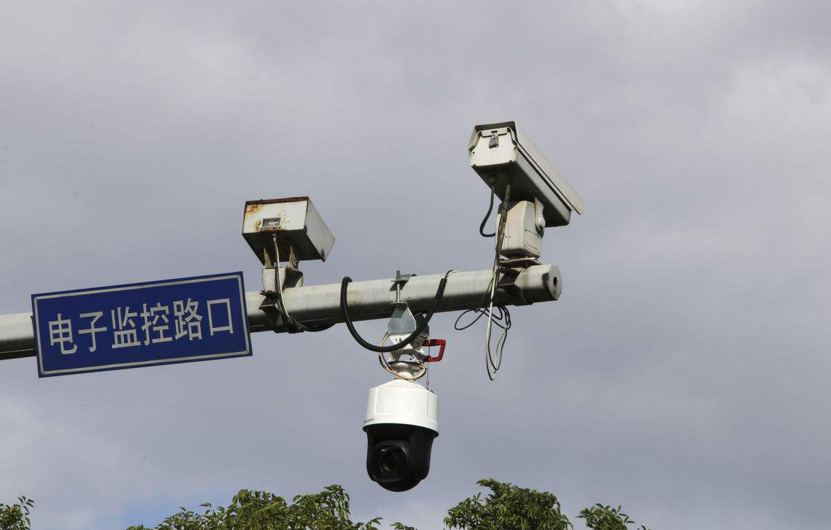 厂家定制加工安防室外监控摄像机护罩 铝合金亚安车牌识别外壳