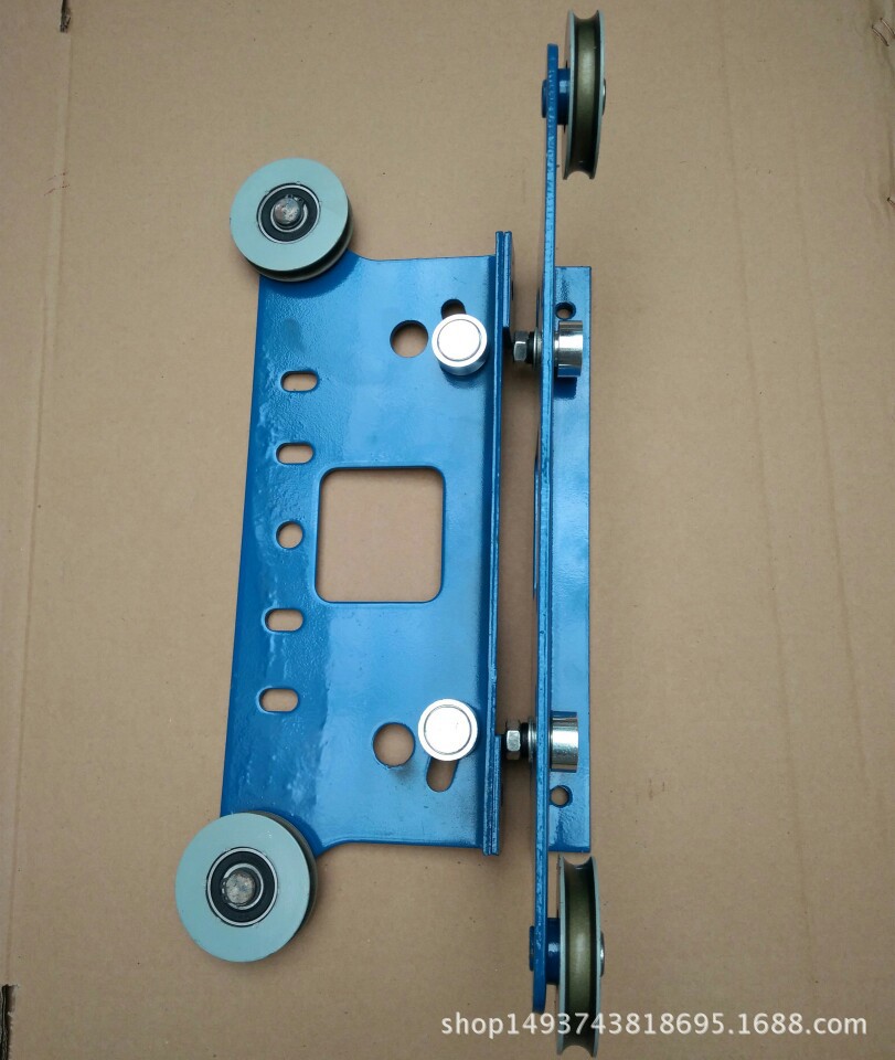 电梯门挂板/层门挂板/厅门/轿门挂板/层门装置组件/250/350/450