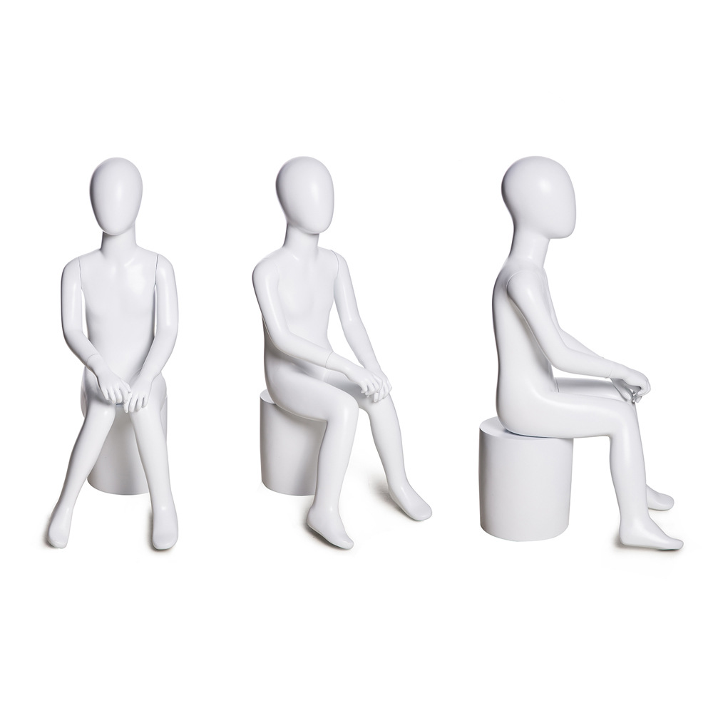 跨境商品新款高档玻璃钢全身童模服装专卖店坐姿模特道具一件代发