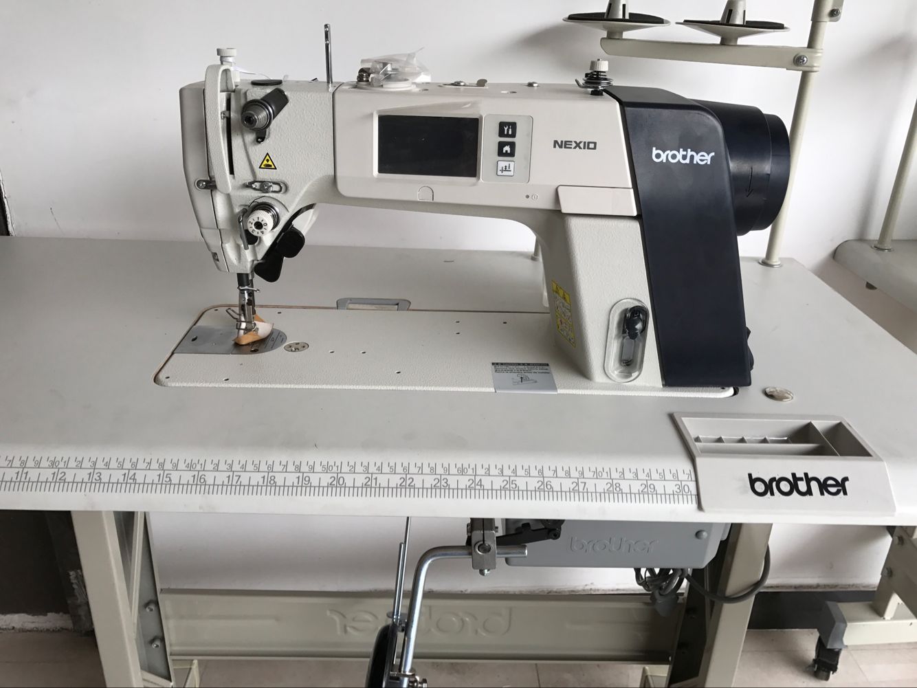 电脑平车工业缝纫机二手重机7300a电脑平缝车 二手缝纫机设备