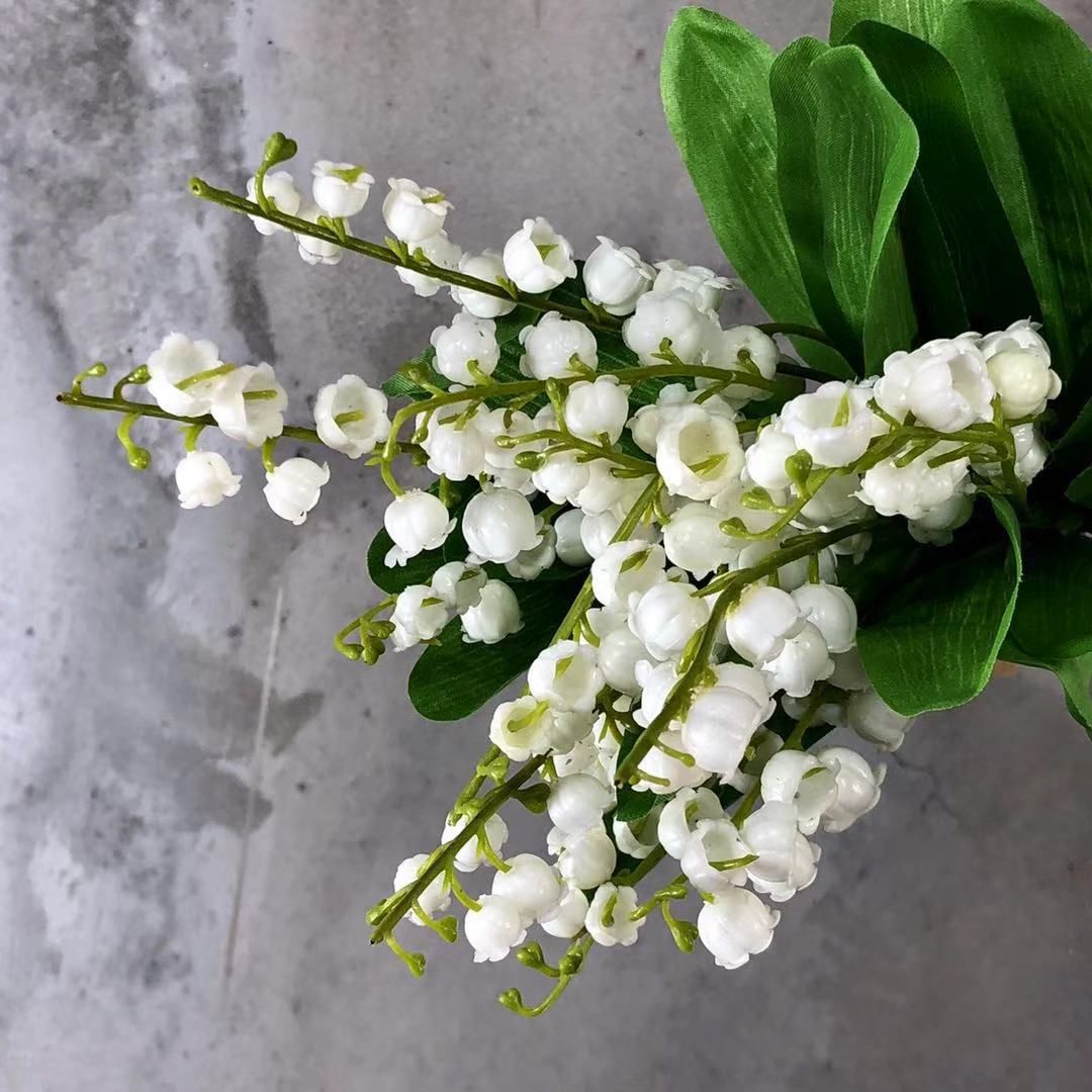 简约仿真植物铃兰花束插花盆栽装饰家居卧室客厅桌面婚庆假花摆设