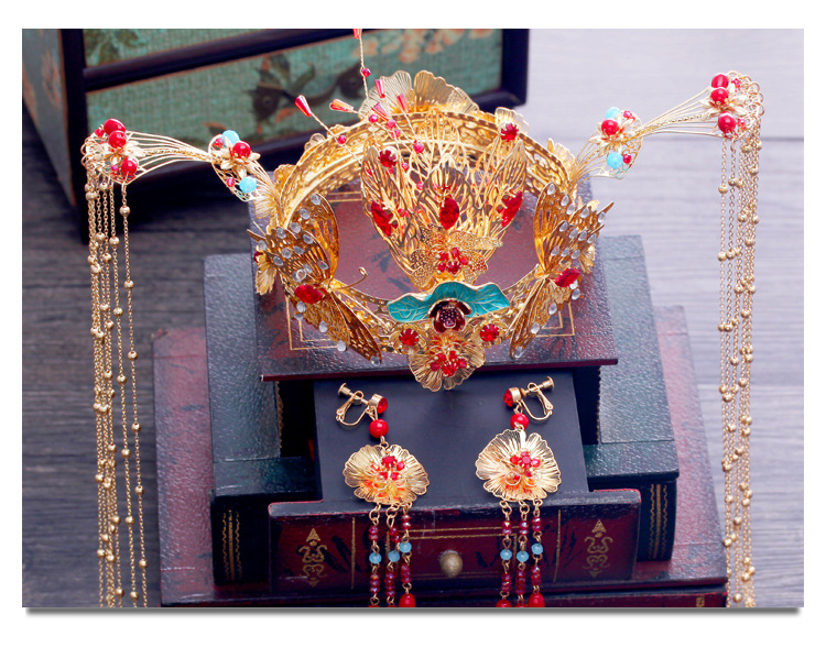 复古新娘秀禾服头饰古装凤冠步摇简约中式大气流苏结婚敬酒服发饰