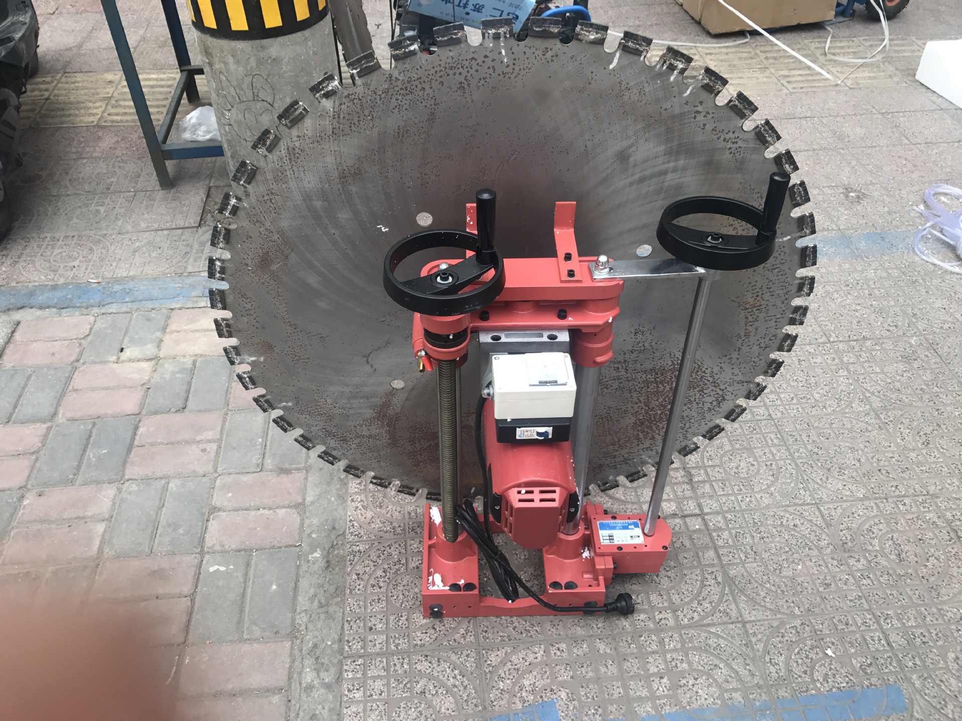 厂家直800型切墙机价格 手动大功率墙壁切割机 钢筋混凝土切墙机