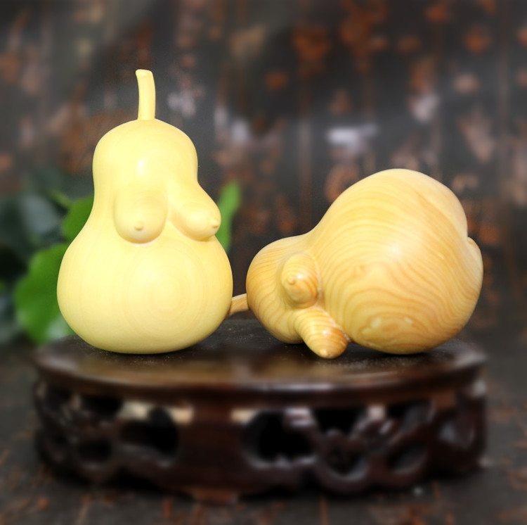 新款情趣 奶梨 黄杨木雕 木制工艺品 家居摆件 办公室摆件 送礼