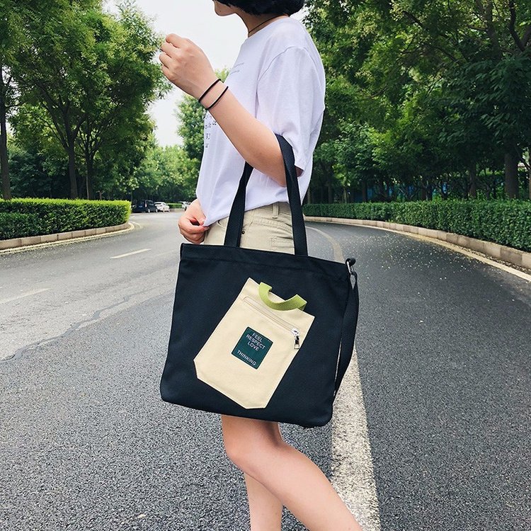 Factory Wholesale 2018 Autumn New Japanese Style Simple Mori Artistic Canvas Messenger Bag Personalized Multi-Pocket Women's Bag