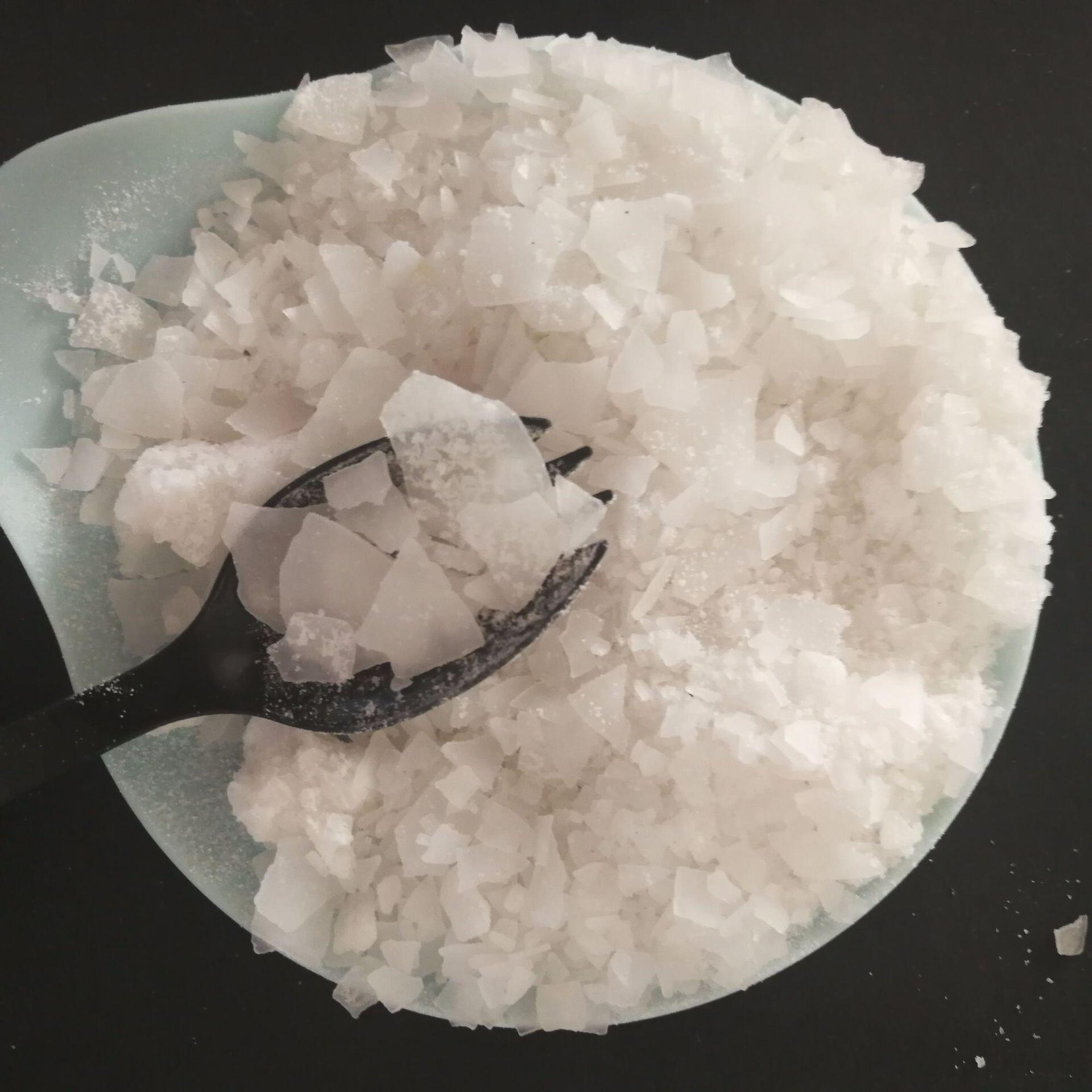 氯化镁六水片状 工业级氯化镁 六水氯化镁片状 46含量片状氯化镁