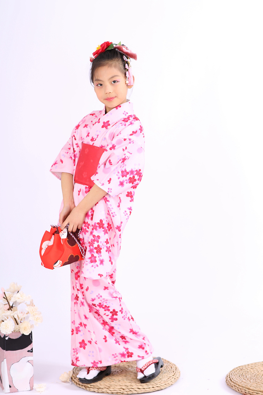 儿童和服振袖日本和服粉色正装秋冬材质日系公主舞台表演