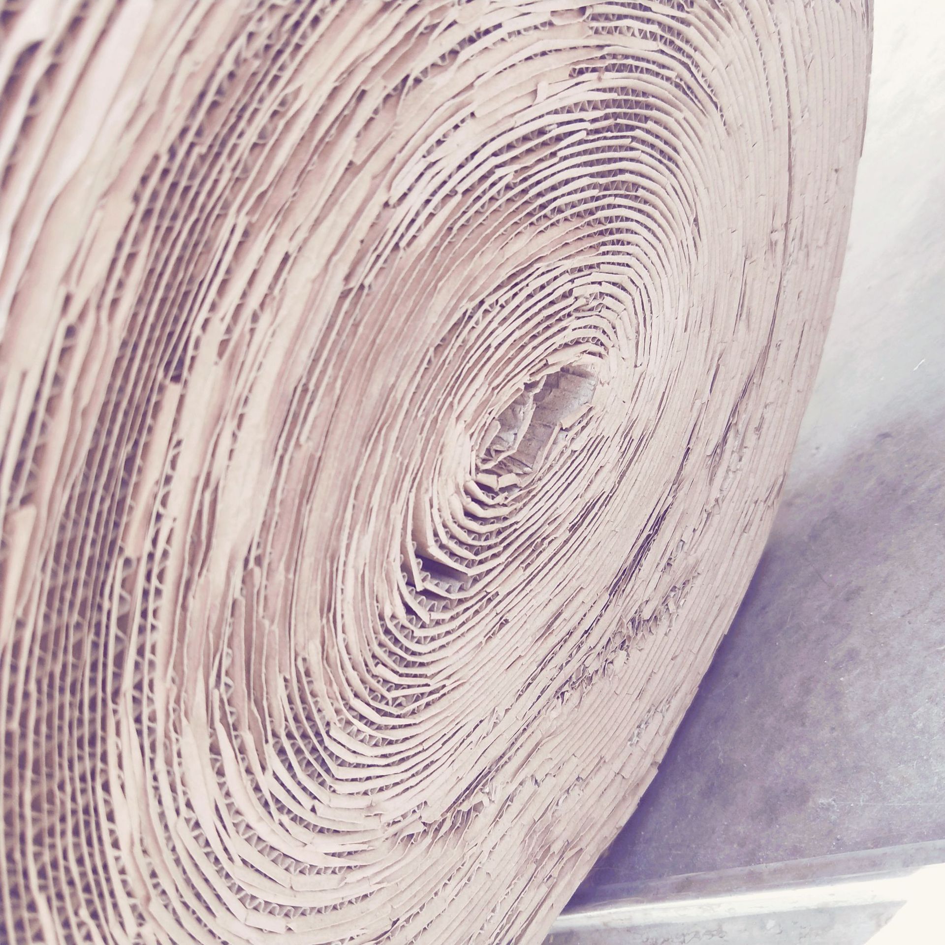 3米硬纸皮 家具包装纸皮打包材料 牛皮纸瓦楞纸纸皮卷