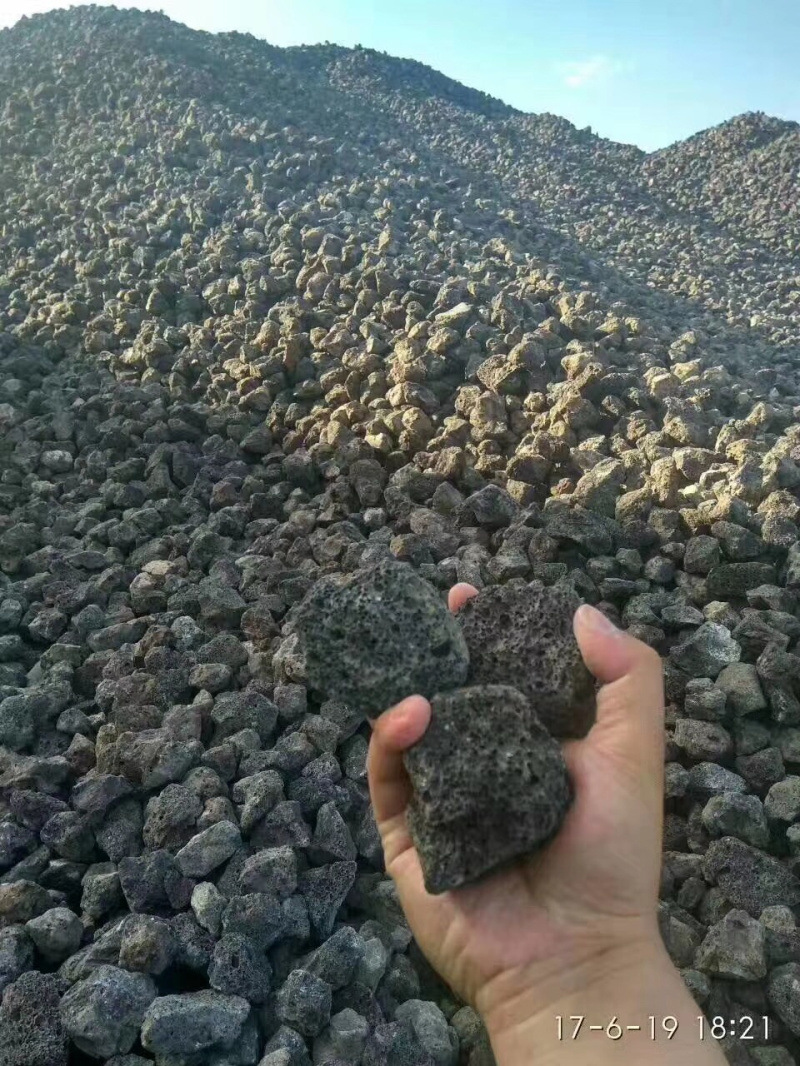 矿山直发红色黑色火山石 规格齐全 量大优惠 水族园艺公园装饰