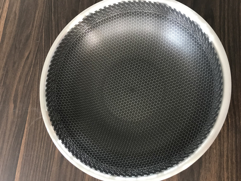 大量供货-新款三层钢全屏蜂窝炒锅不锈钢双面蜂窝炒锅32,34锅胚