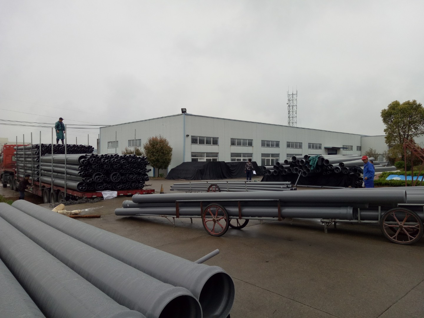 华亚给水管_芜湖华亚灰色活套给水管630dn600管承压6公斤0.