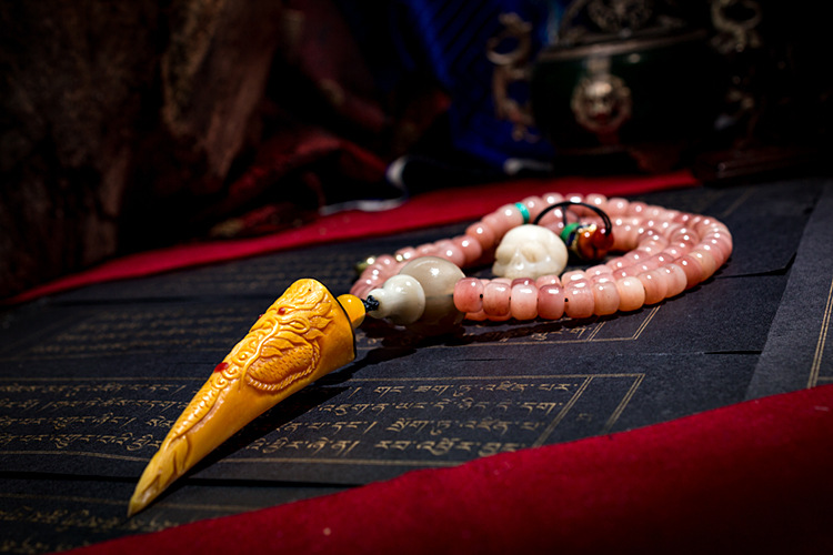 天然满血驼骨108颗佛珠手串藏式密宗民族风手链尼泊尔时尚念珠