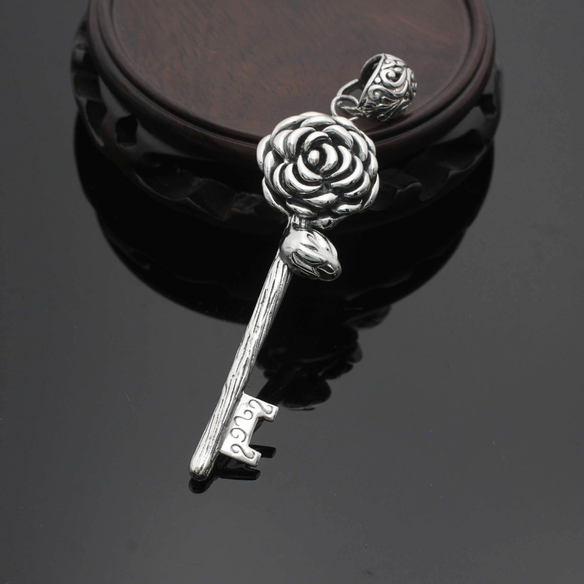 电影纯银道具s925银钥匙复古民族风爱情玫瑰花毛衣坠女款银锁匙