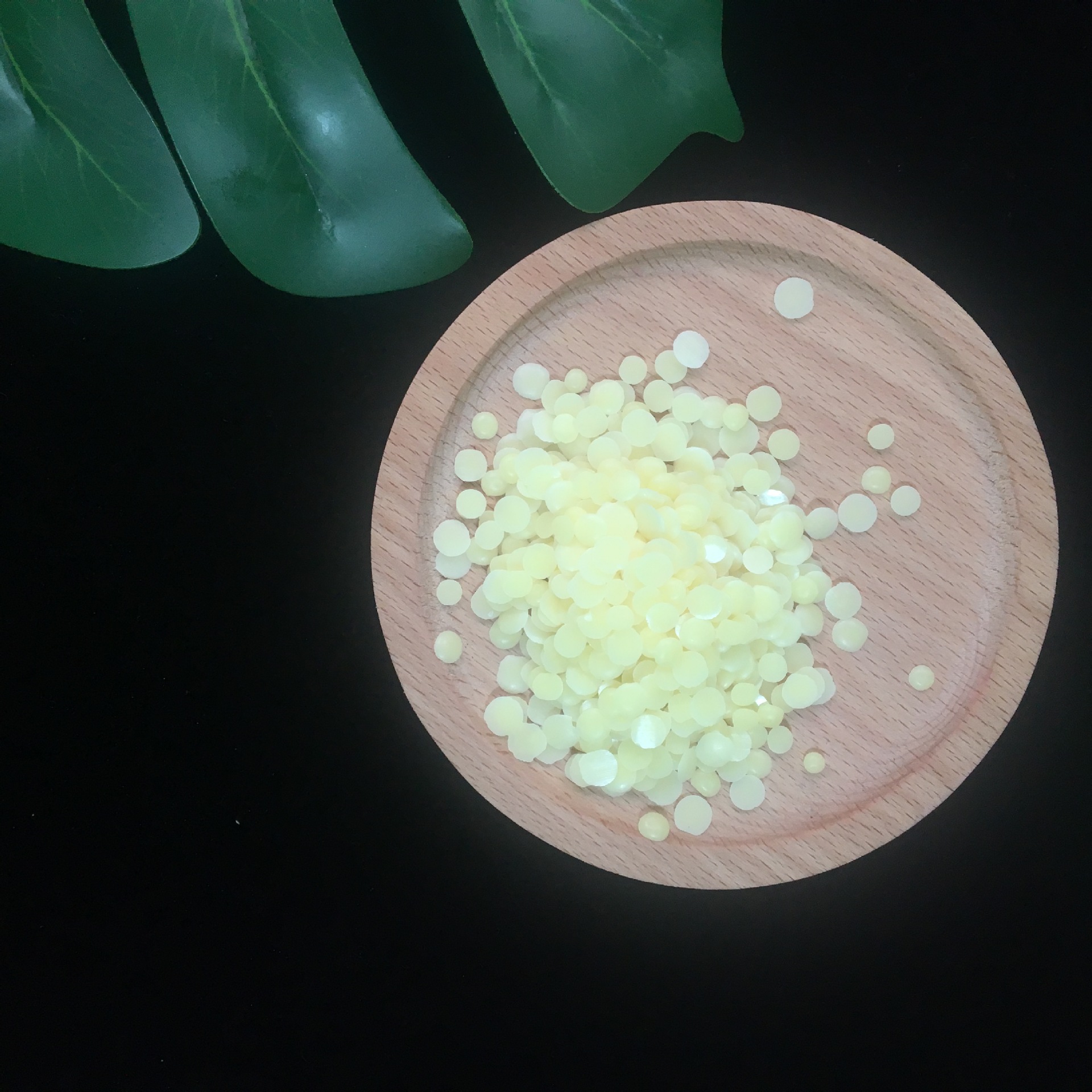 彩妆diy用蜡 1号片状美国小烛树蜡 堪地里拉蜡 500克