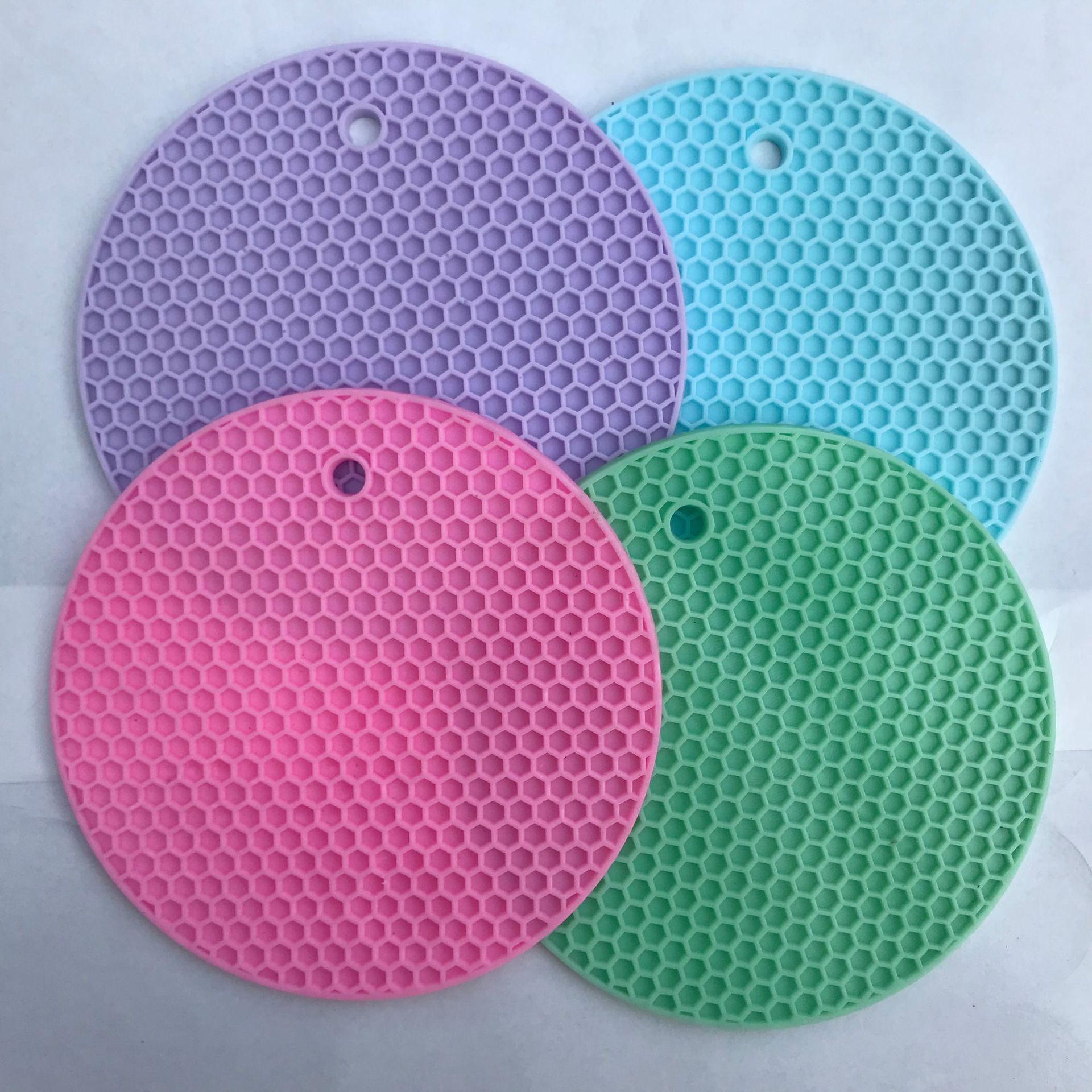 加厚蜂窝形pvc软胶餐杯垫防滑隔热垫防热餐垫桌垫耐高温易清洗