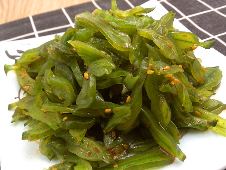 海白菜即食咸菜小包装香辣酸甜裙带菜下饭海草凉菜海藻一件代发