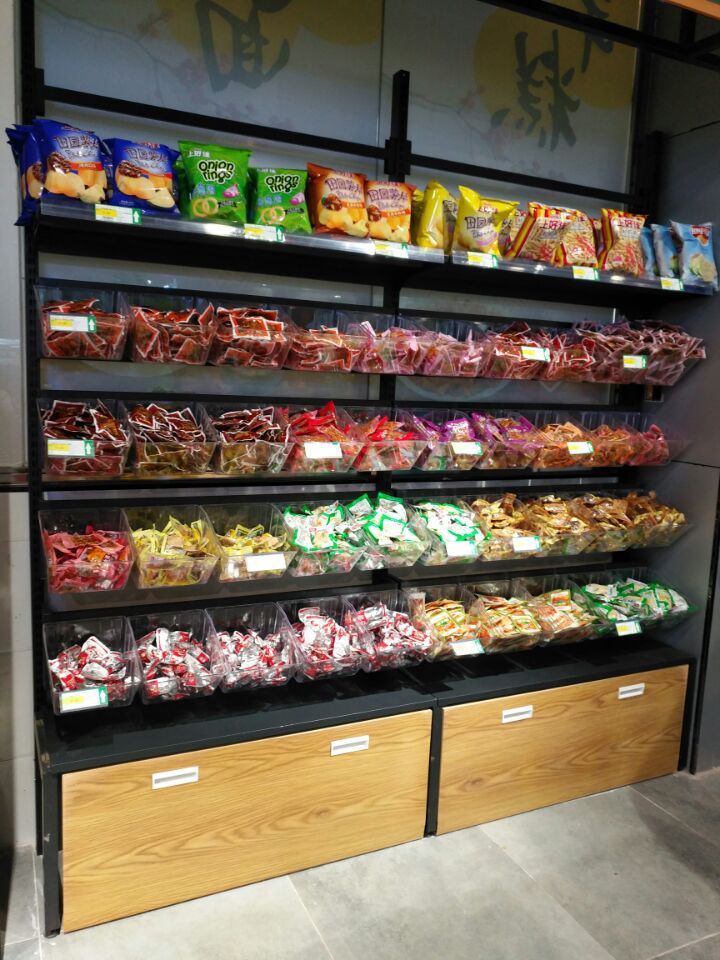 木纹便利店双面展示架文具店 零食店零食陈列货架 四角柱超市货架
