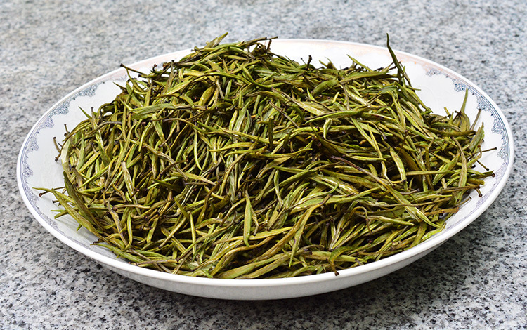 供应云南普洱2018年明头春滇绿茶滇青针青芽