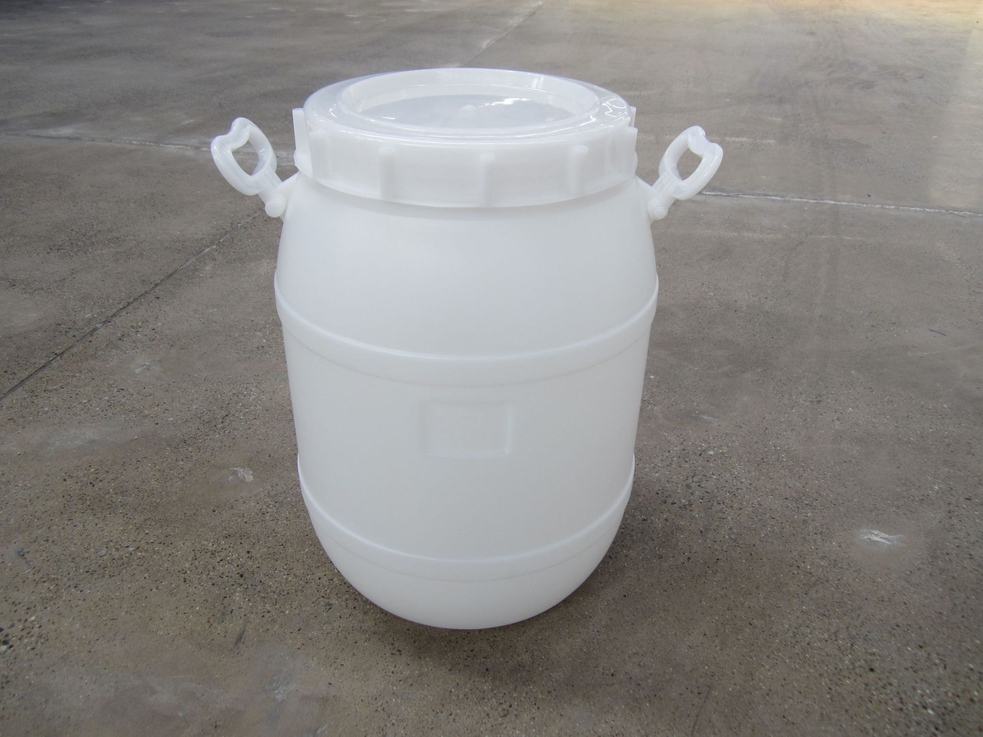 厂家供应25l塑料圆桶食品级塑料化工医药桶废液桶大口水桶