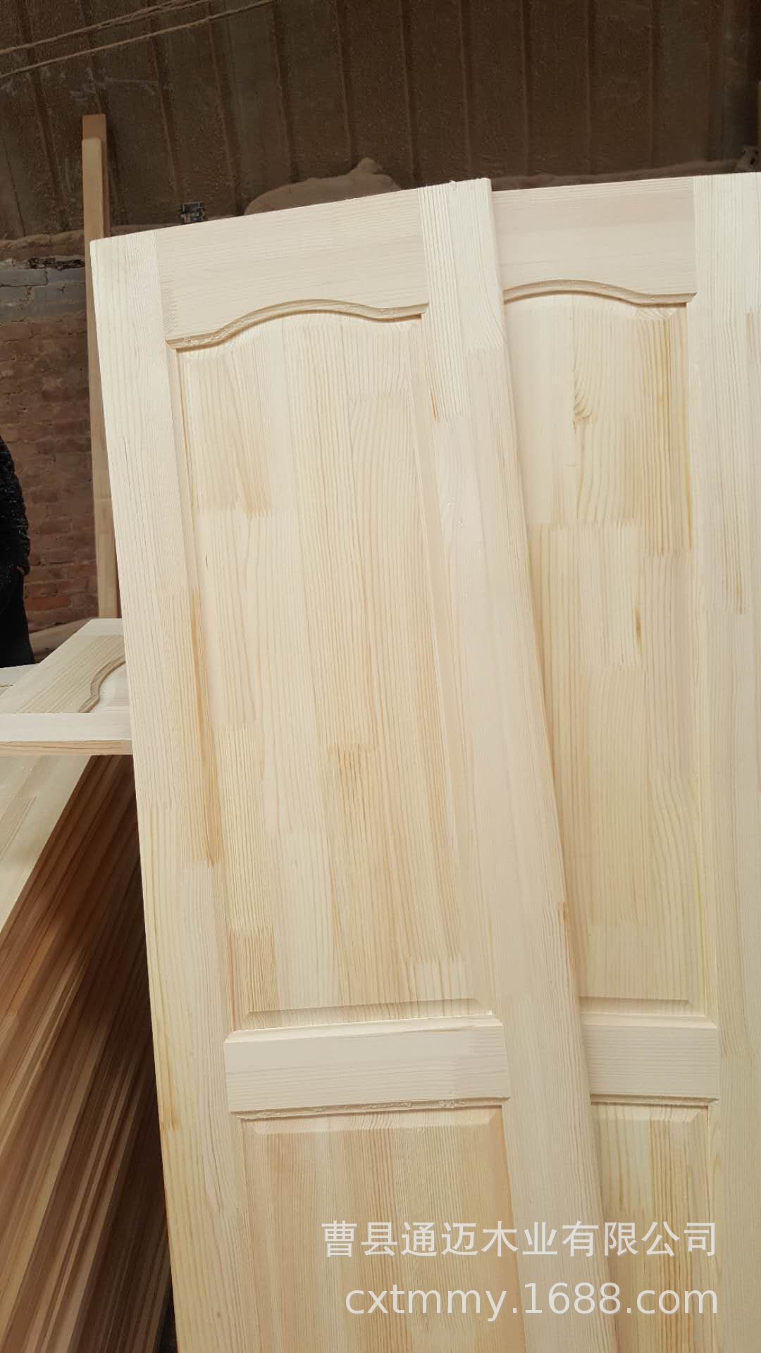 厂家直销原木材料门板 抗风性强 可加工定制实木木门