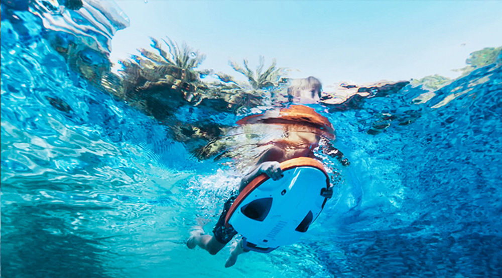 水下助推器救援装备新款潜水推进器水上滑板车电动水中快速推进器