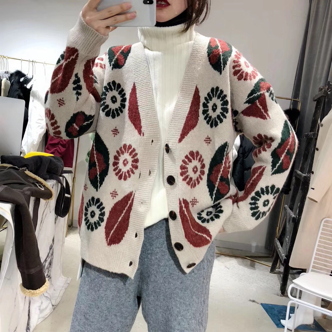 冬装毛衣外套2018新款韩版复古撞色花朵短款宽松慵懒v领针织开衫