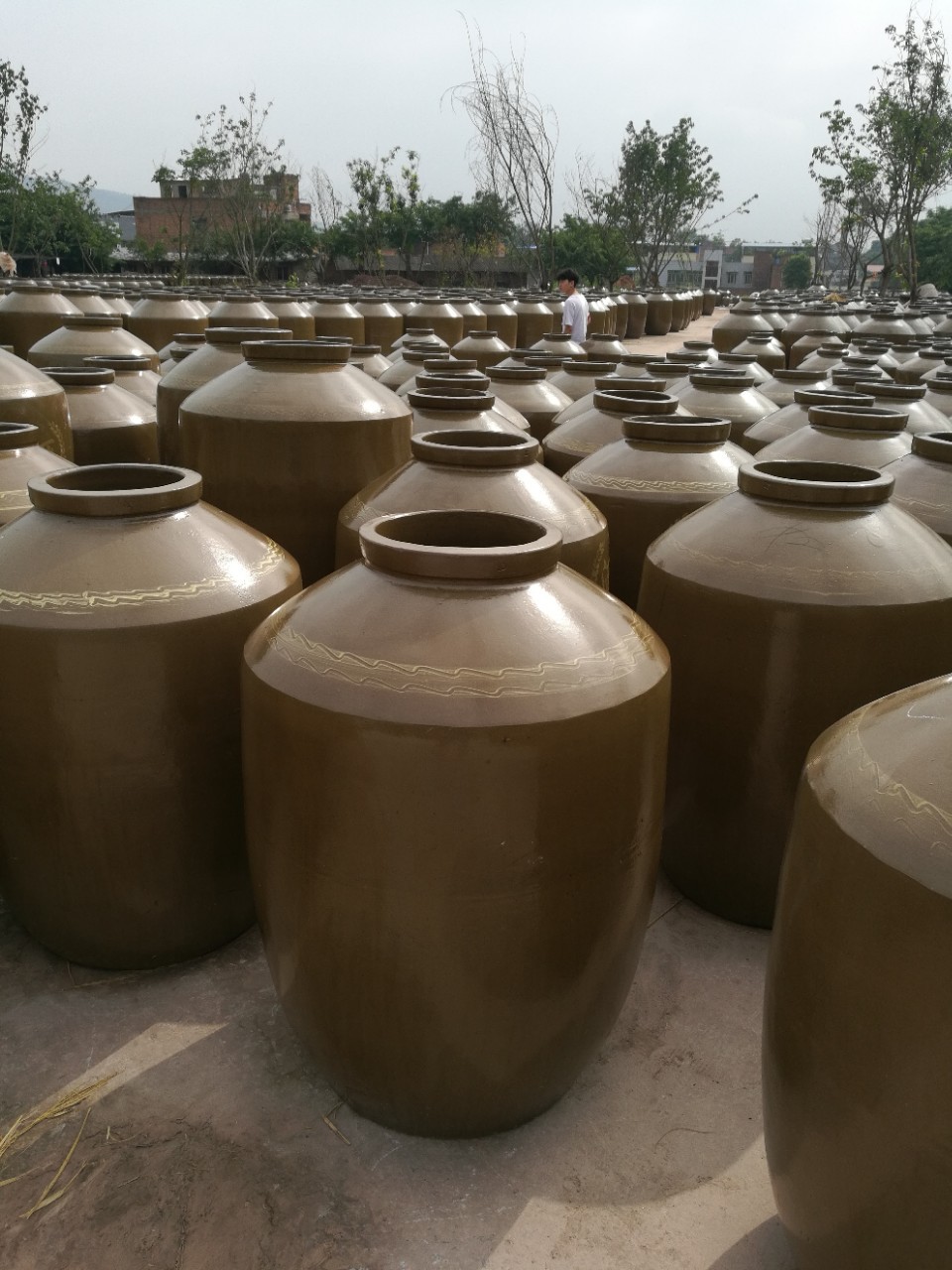 厂家直销100公斤酒坛酒缸厂家直销200斤酒缸四川酒坛