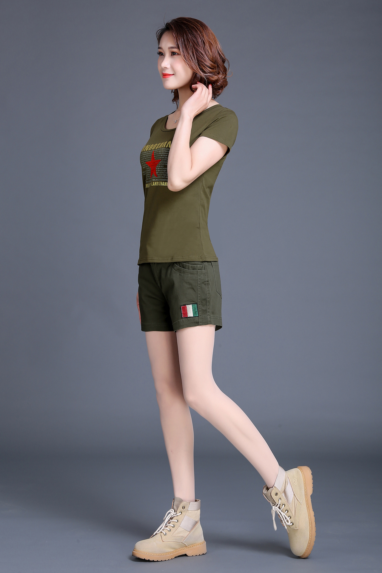 夏季新款迷彩服女装圆领印花短袖t恤女时尚潮流迷彩水兵舞短裤女