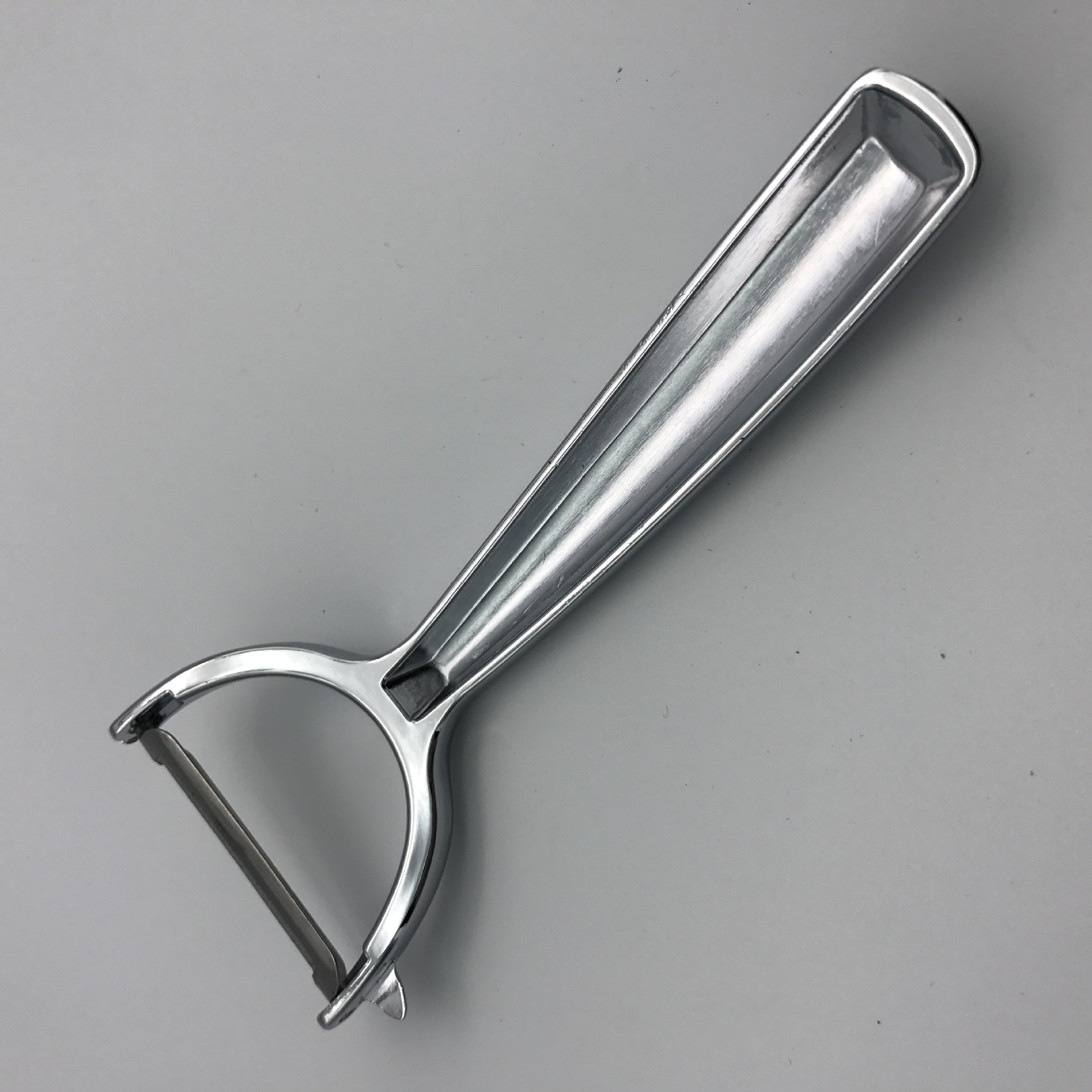 605高档锌合金削皮刀 瓜果刨 削皮器