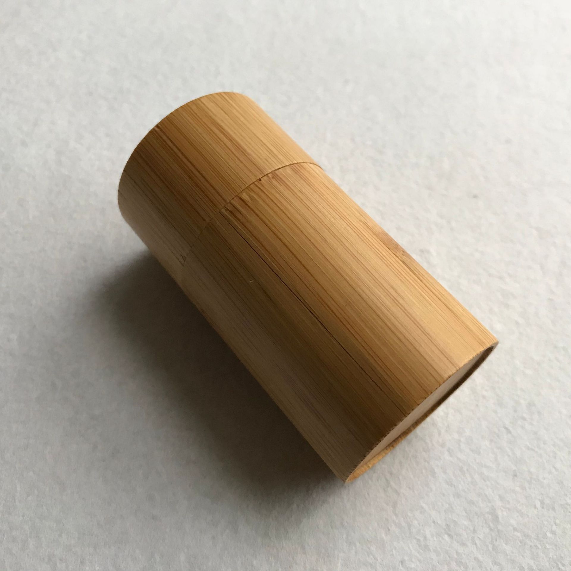 小竹罐 竹制小茶叶筒 小竹筒 竹圆筒订制生产