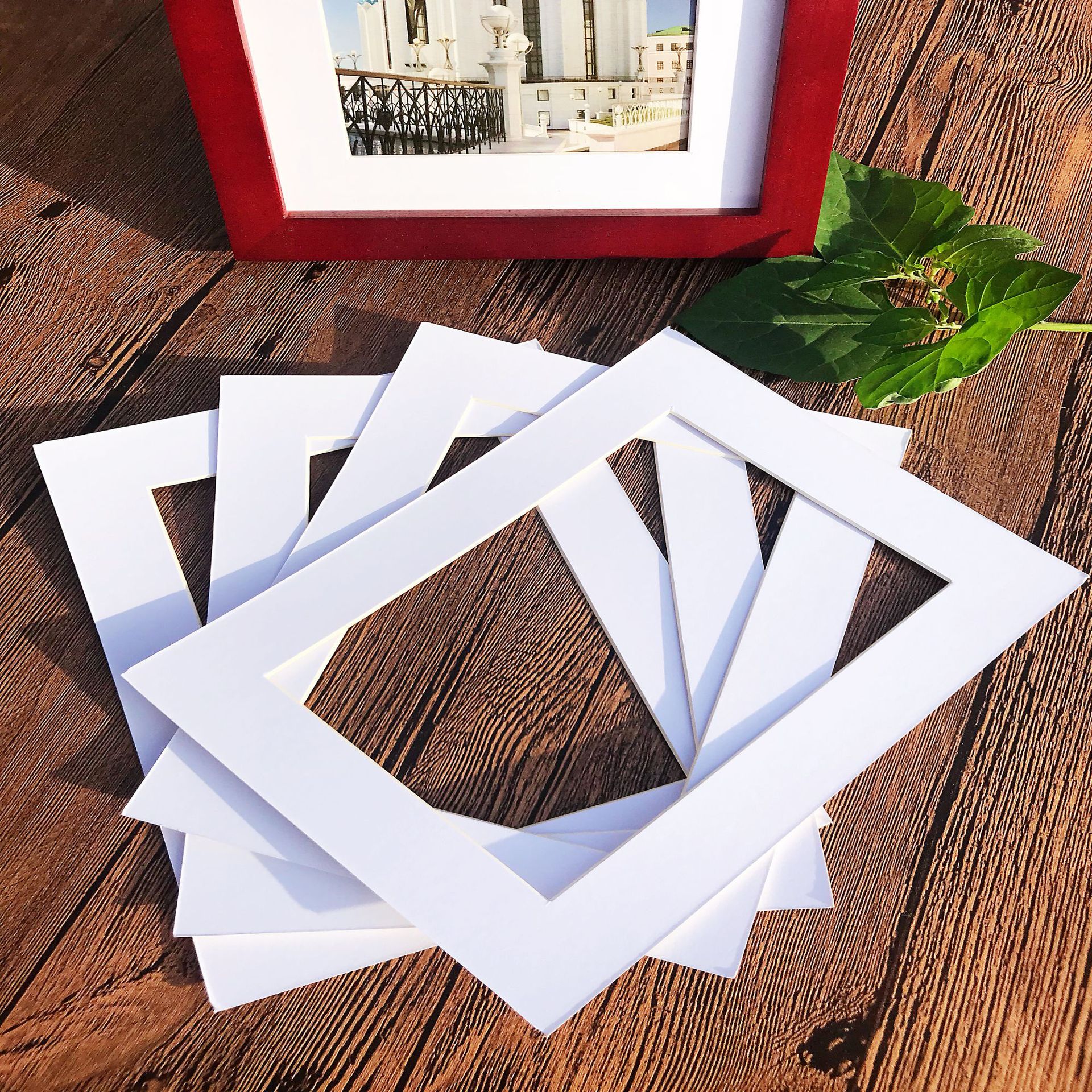 按需制作相框内衬纸 画框白边卡纸 彩色多孔压边纸印制logo烫金