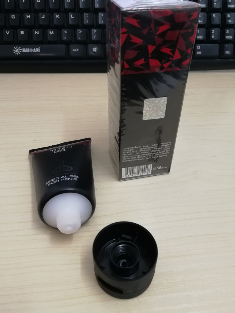 厂家直销白头黑色俄罗斯泰坦凝胶金装titangel男性阴茎按摩膏精油