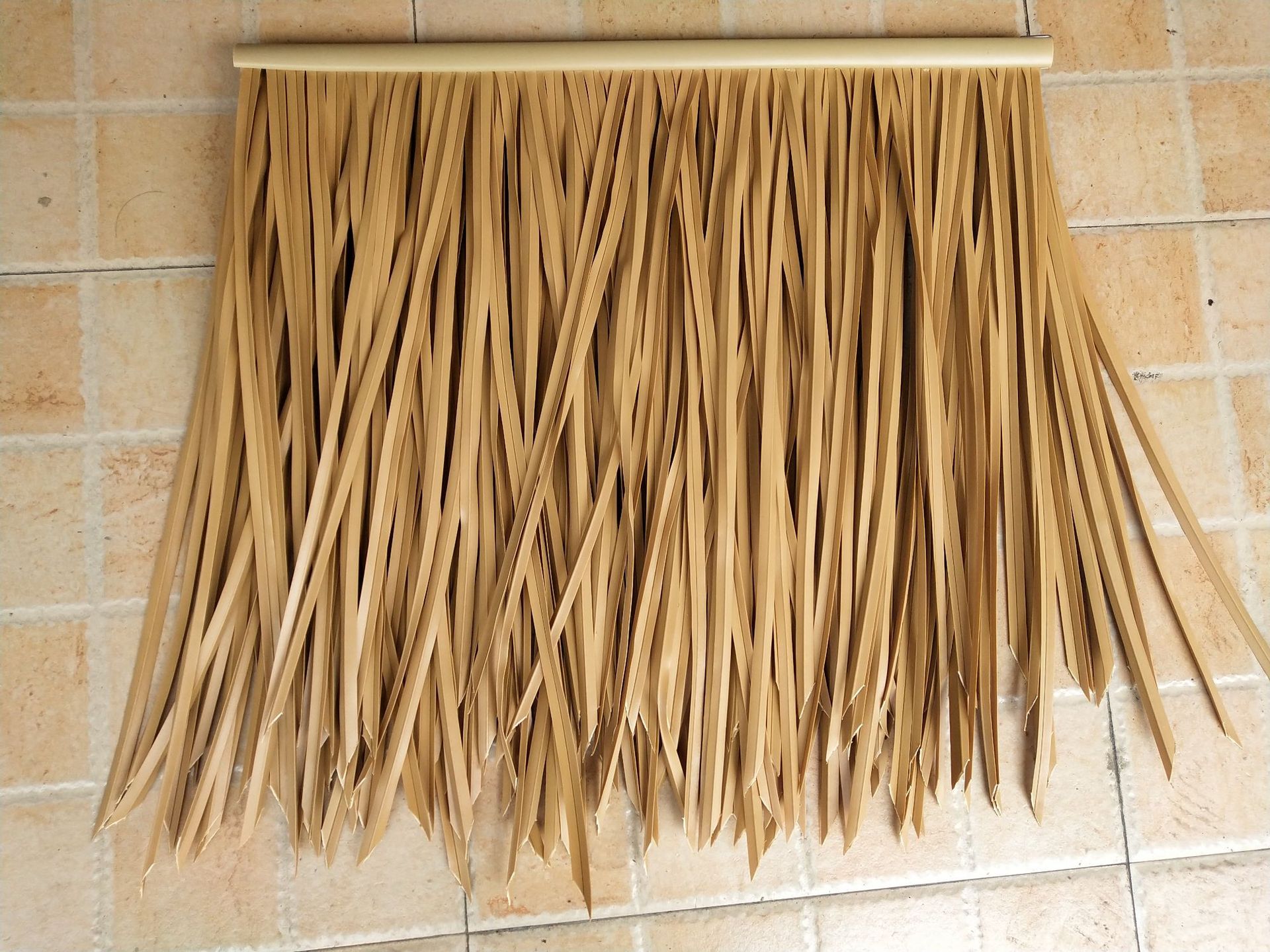 工厂直销仿真稻草塑料pe茅草瓦人造pvc茅草景观茅草好看又实惠