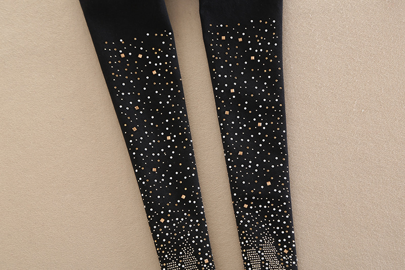 2020新款破洞牛仔裤女水钻裤小脚裤韩版大码显瘦长裤子烫钻铅笔裤