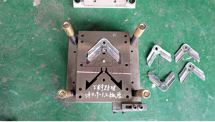 一次成型角码模具 通风管道角码模具 风管共板法兰成型模具可定做