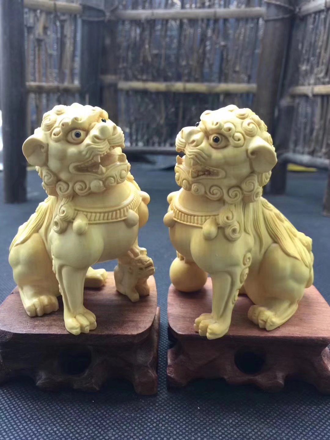 黄杨木吉祥狮摆件 实木雕刻狮子摆件 可定制木质工艺品 家居饰品
