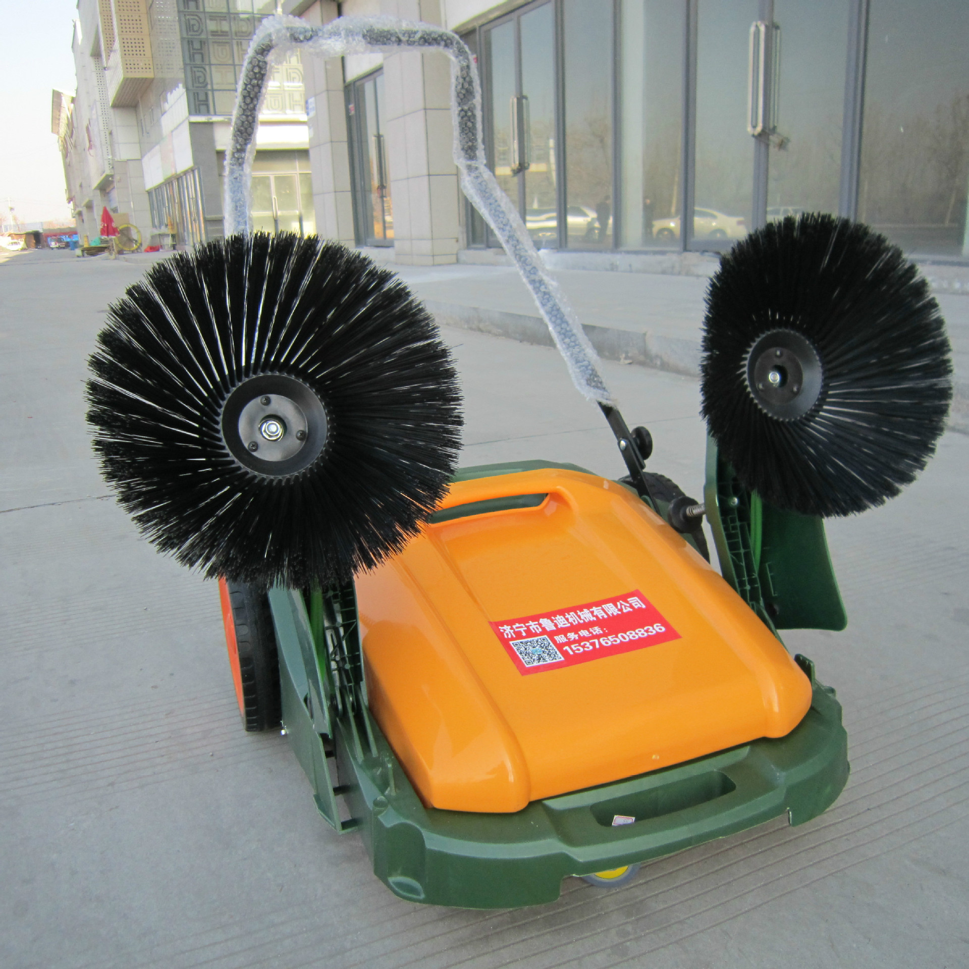 小款手推式扫地车车间用水泥厂用环卫小区用扫路车打扫清理方便
