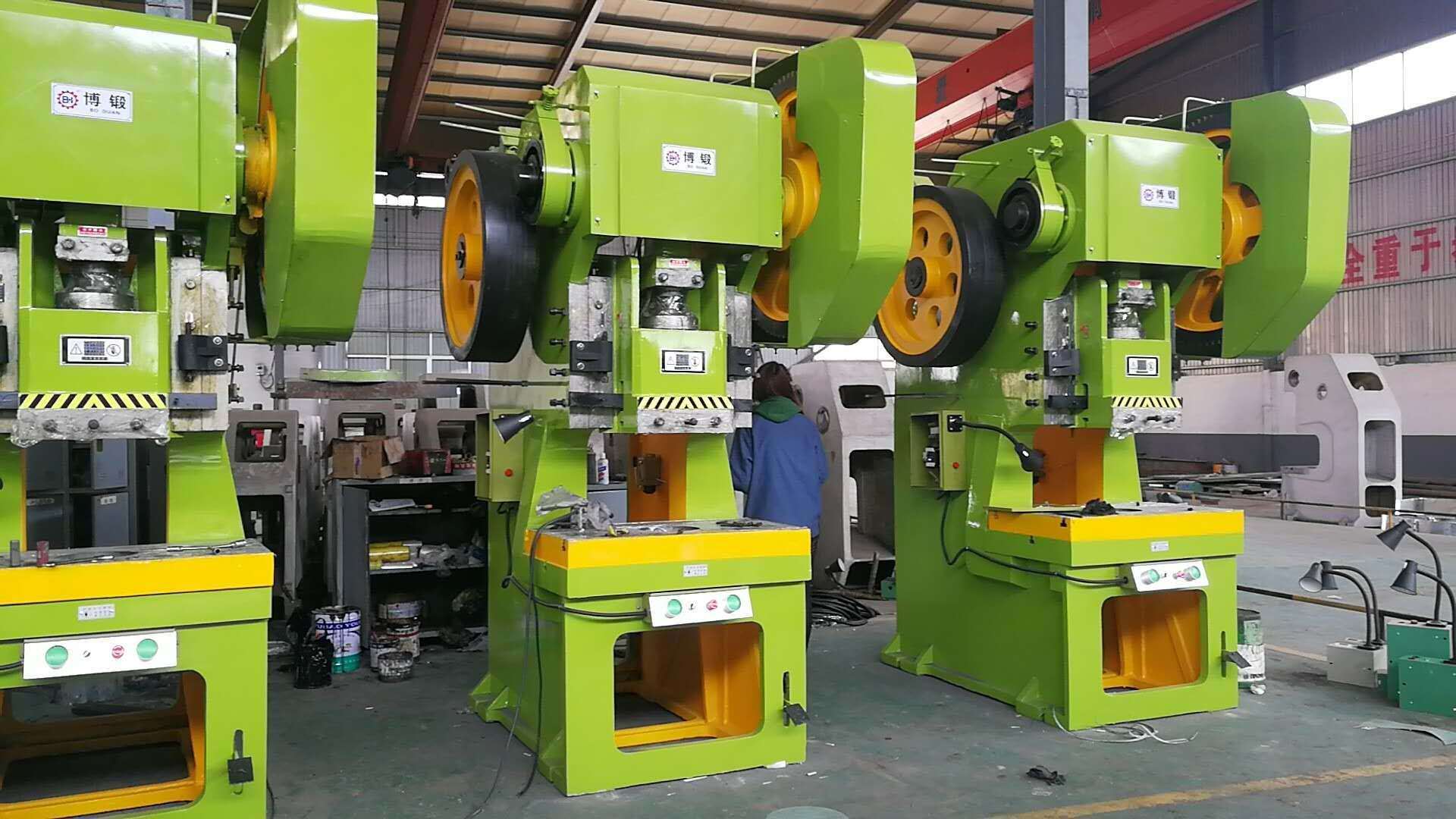 上海博海锻压机床厂国标加重固定台jb21-100吨机械冲床厂家直销