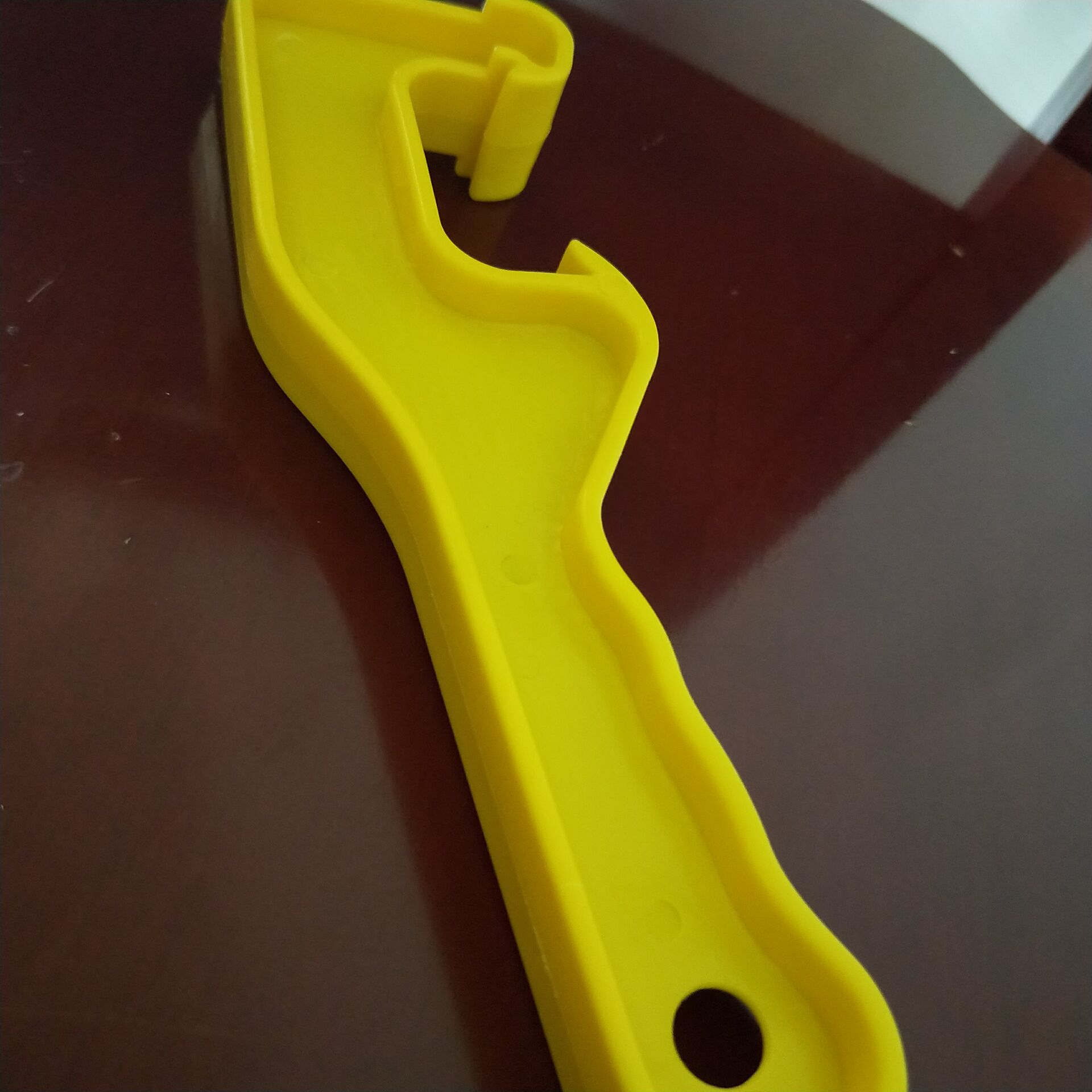 专业 开桶盖扳手塑料桶通用开桶器 开盖神器批发 开桶油漆工工具