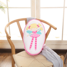 厂价批发纯棉 特色抱枕粉色可爱刺绣布艺礼物靠枕芯 创意靠垫