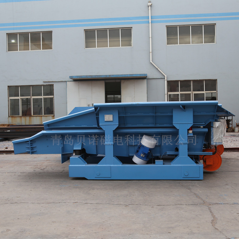 优质电炉加料机 铸造中频炉加料车 高品质电炉振动加料机厂家批发