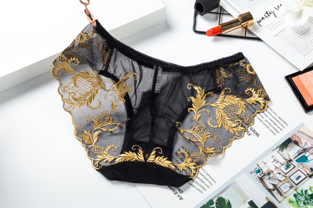 少女刺绣内裤 凤凰 爆款花色 1136#刺绣内裤女