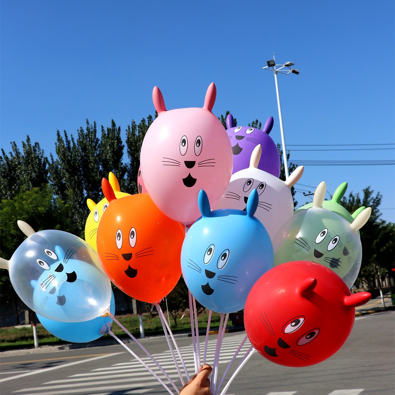 兔子气球异形儿童玩具加厚大兔首猫头气球动物米奇地毯微商曝款