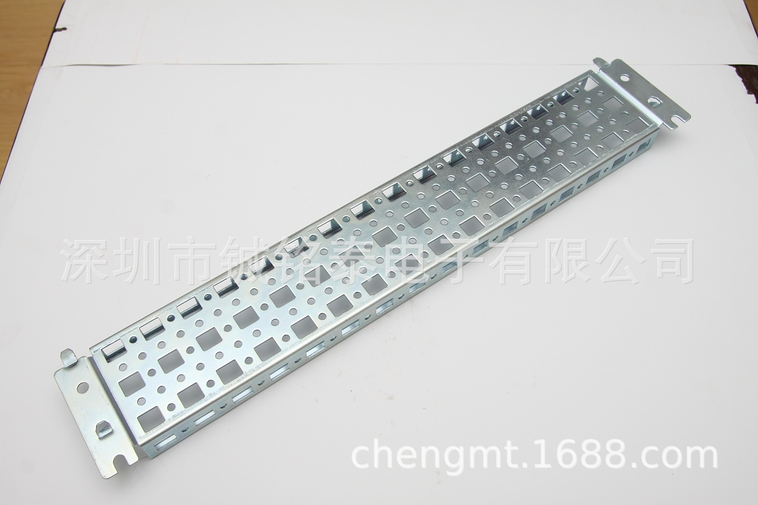 厂家铖铭泰直销可定制ps九折型材仿威图机箱机柜配件侧横梁 ps022