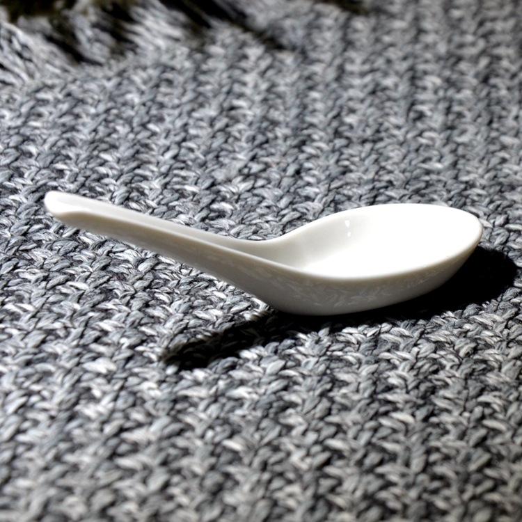 陶瓷勺 白瓷勺 甜品勺 白色环保陶瓷勺 汤勺 中式汤勺 纯色小白勺