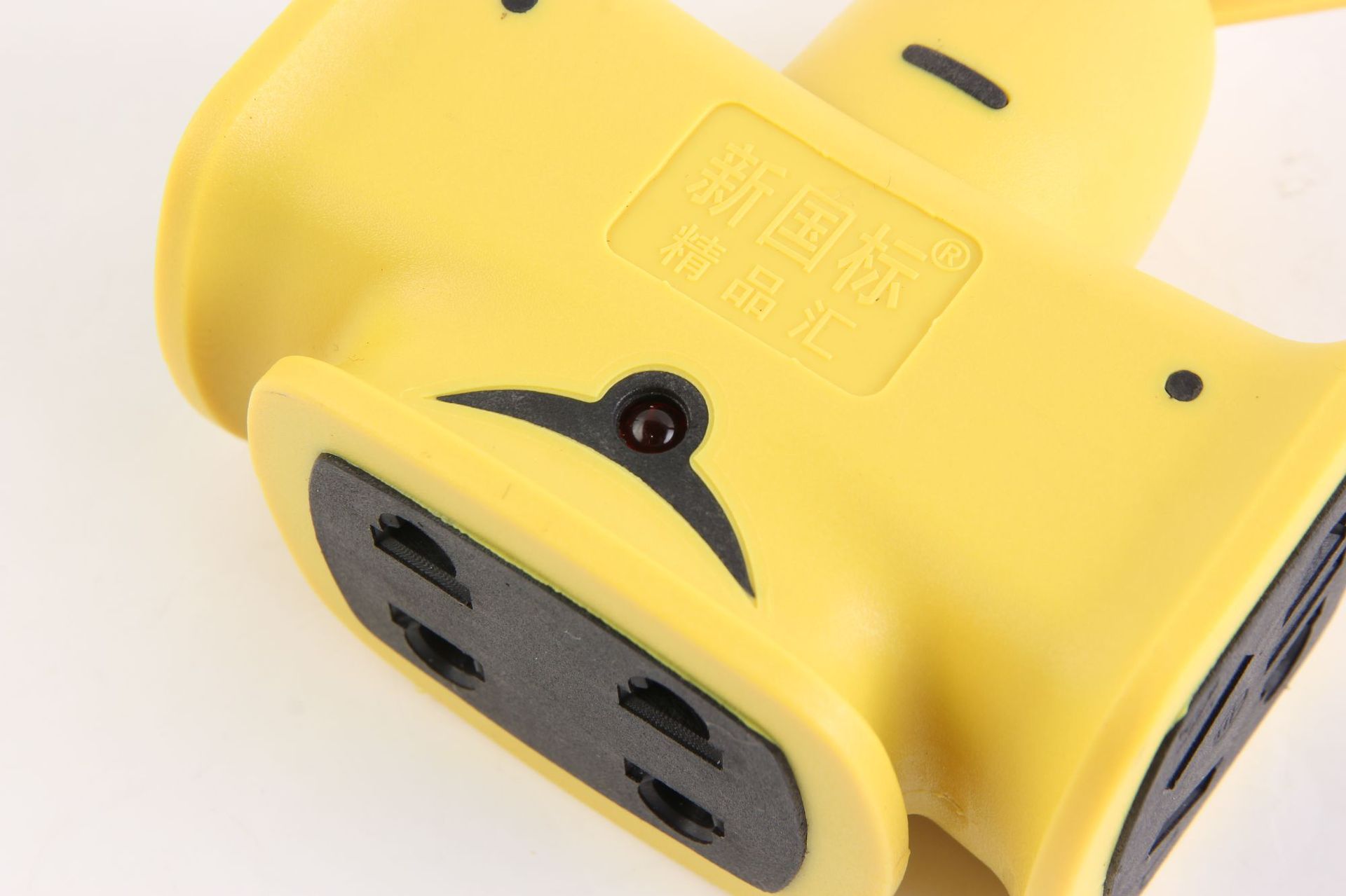 地拖插座_250米飞机型地拖带线插座 耐摔工业排插 户外多功能接线板